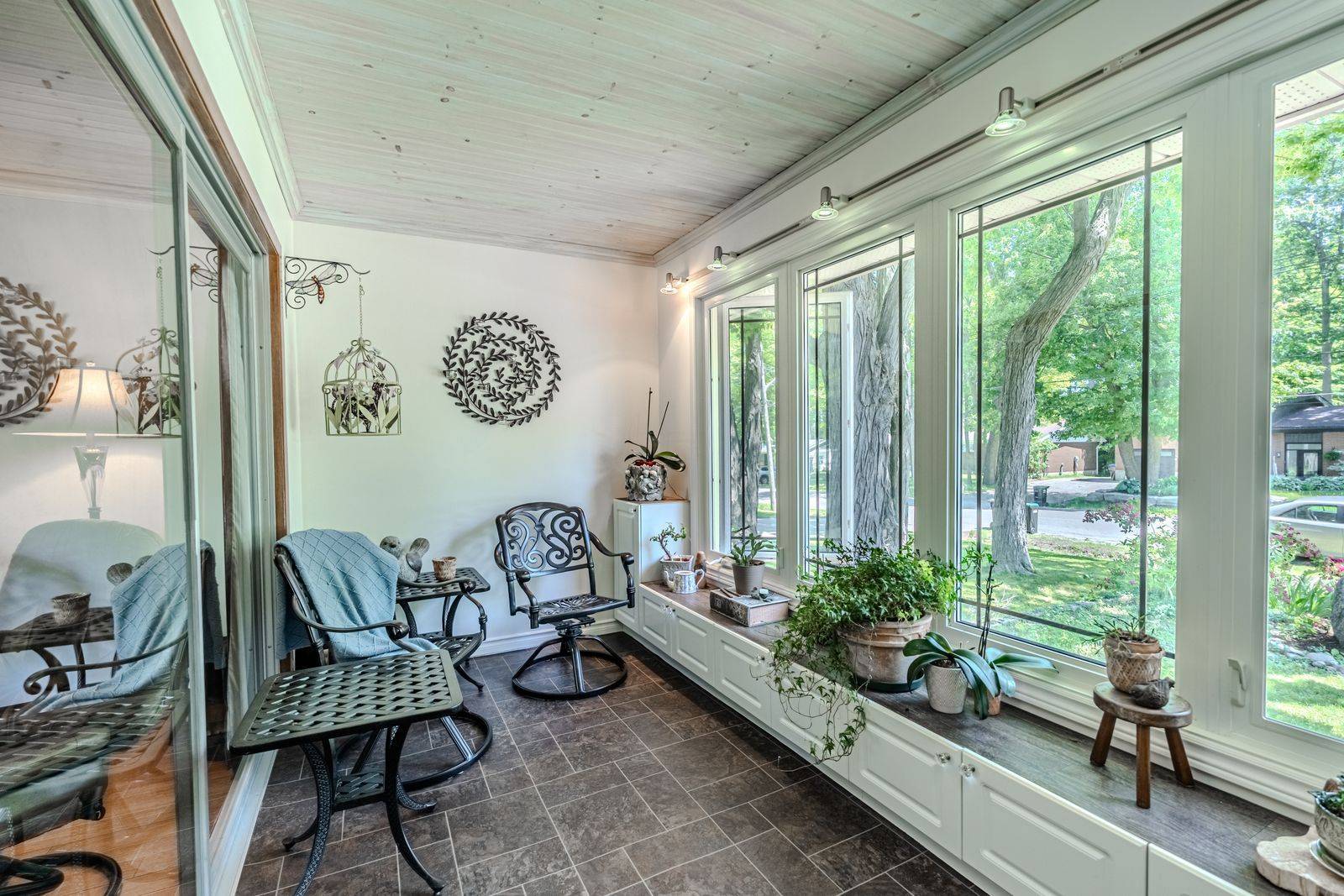 Midland, ON L4R 1S7,828 Dominion AVE