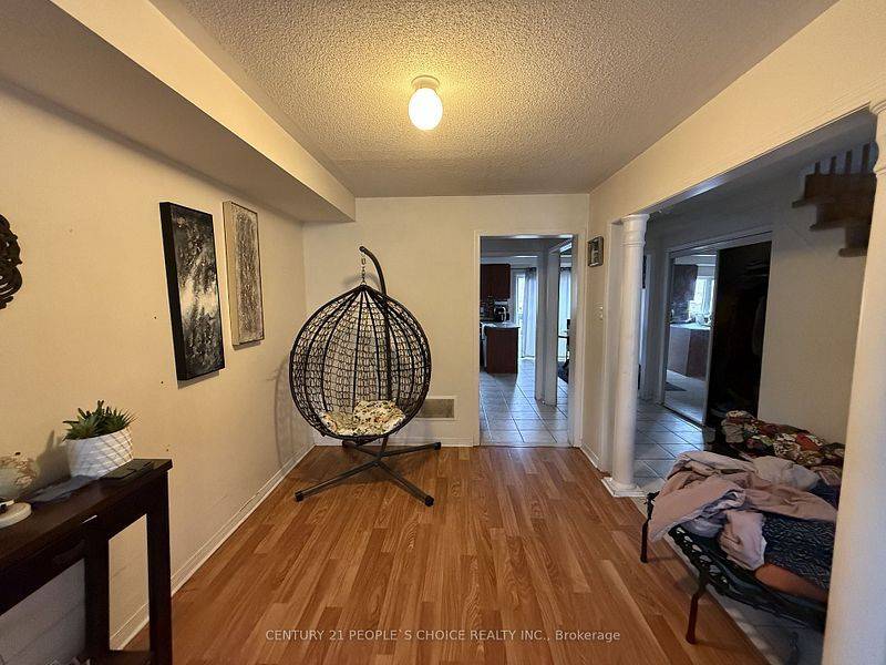 Mississauga, ON L5R 0B4,5797 Tiz RD