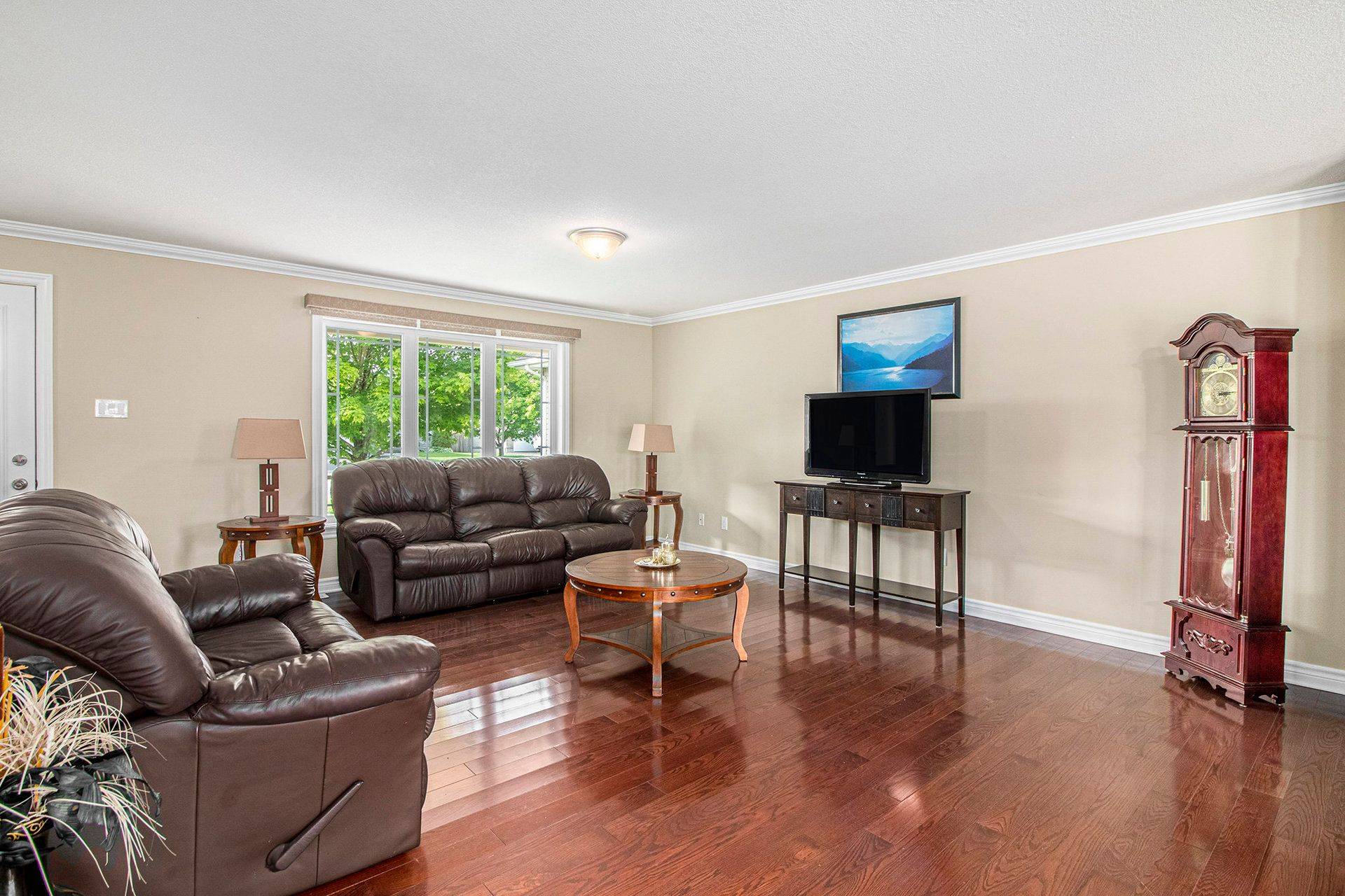 The Nation, ON K0A 2M0,100 Royal CT