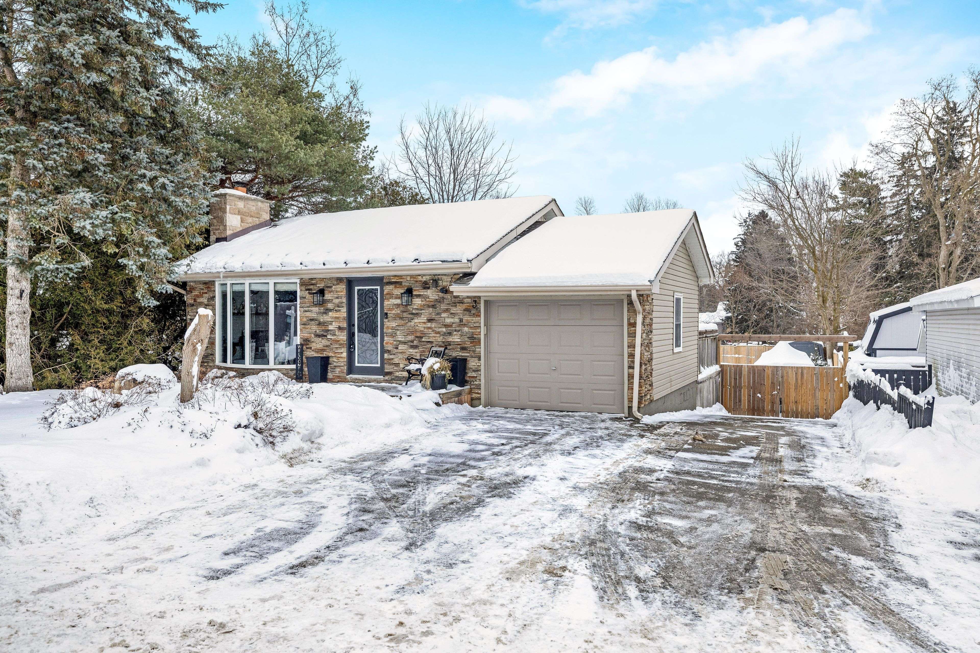 Erin, ON N0B 1T0,3 Lorne ST