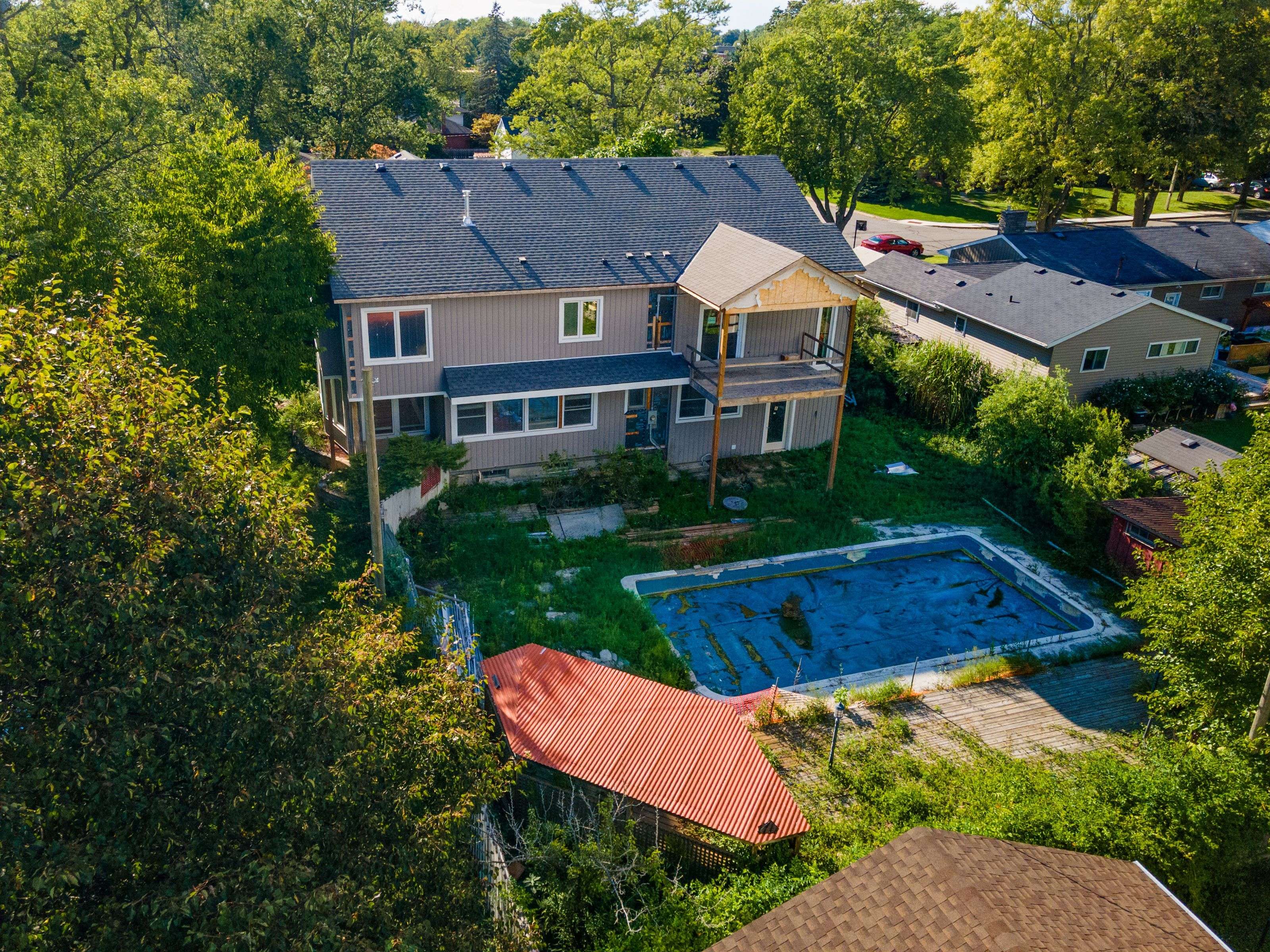 Welland, ON L3C 2H3,6 Rosemount DR