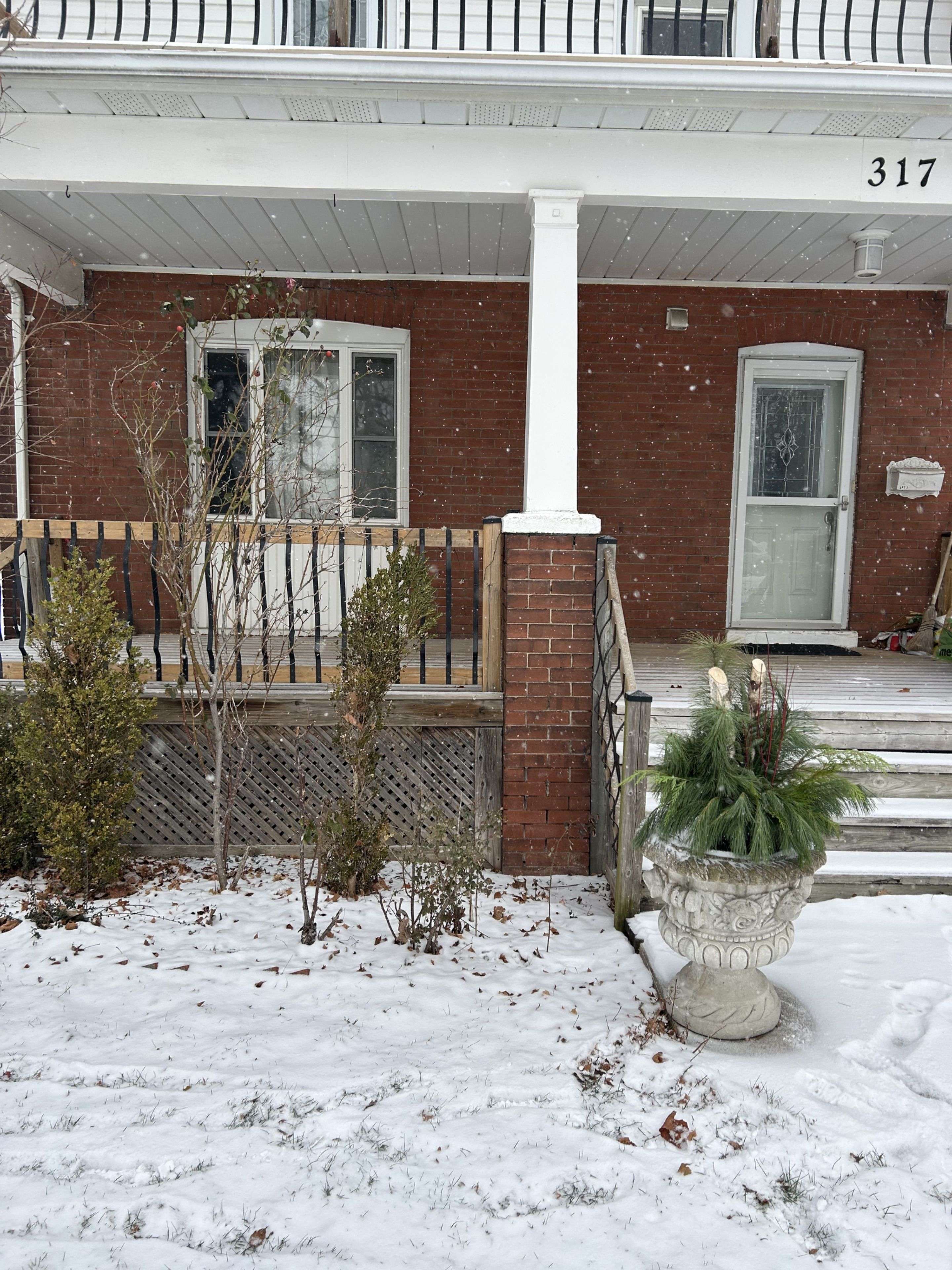 St. Catharines, ON L2P 2X7,317 Queenston ST #2