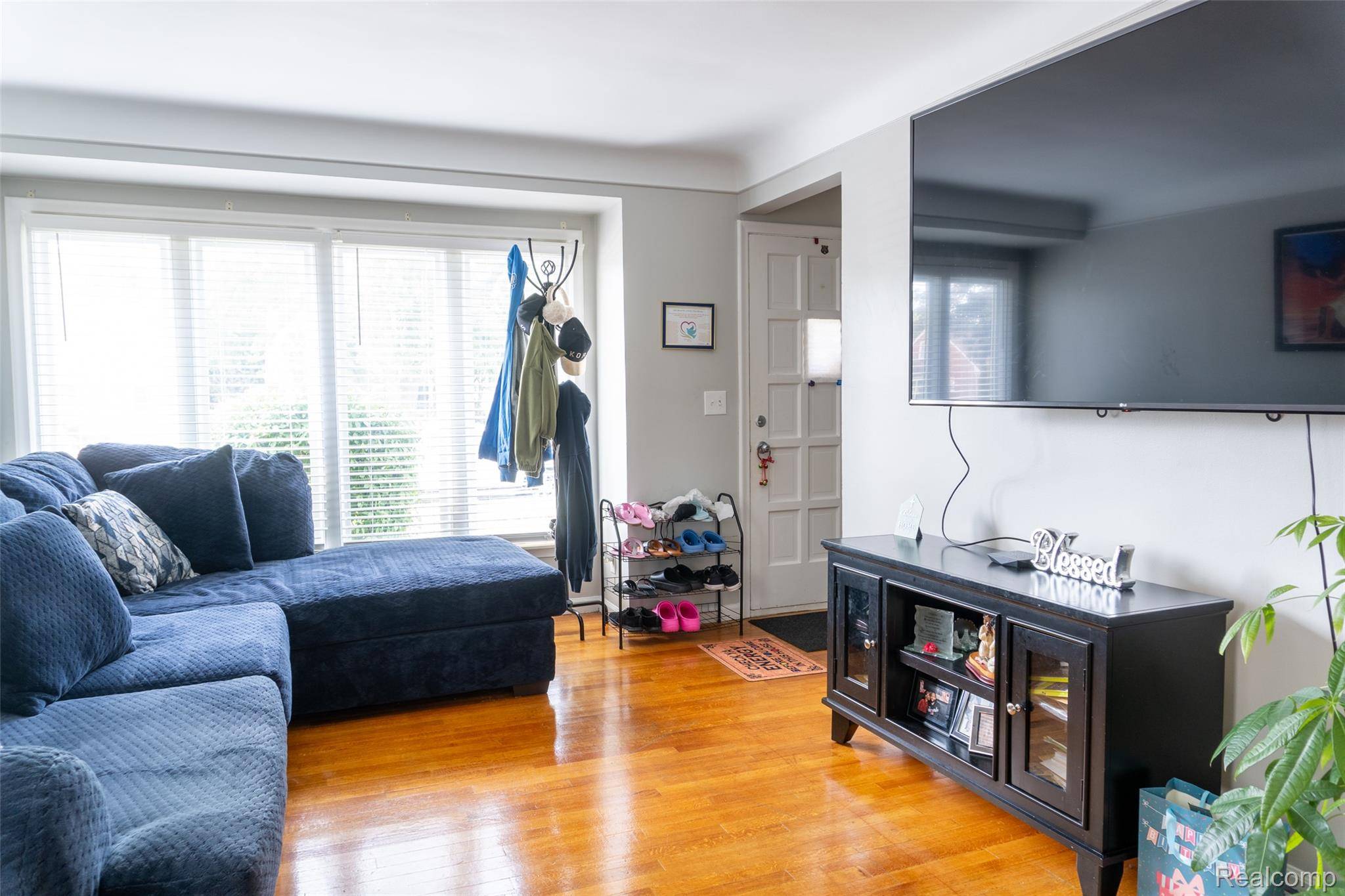 Harper Woods, MI 48225,20251 Country Club DR