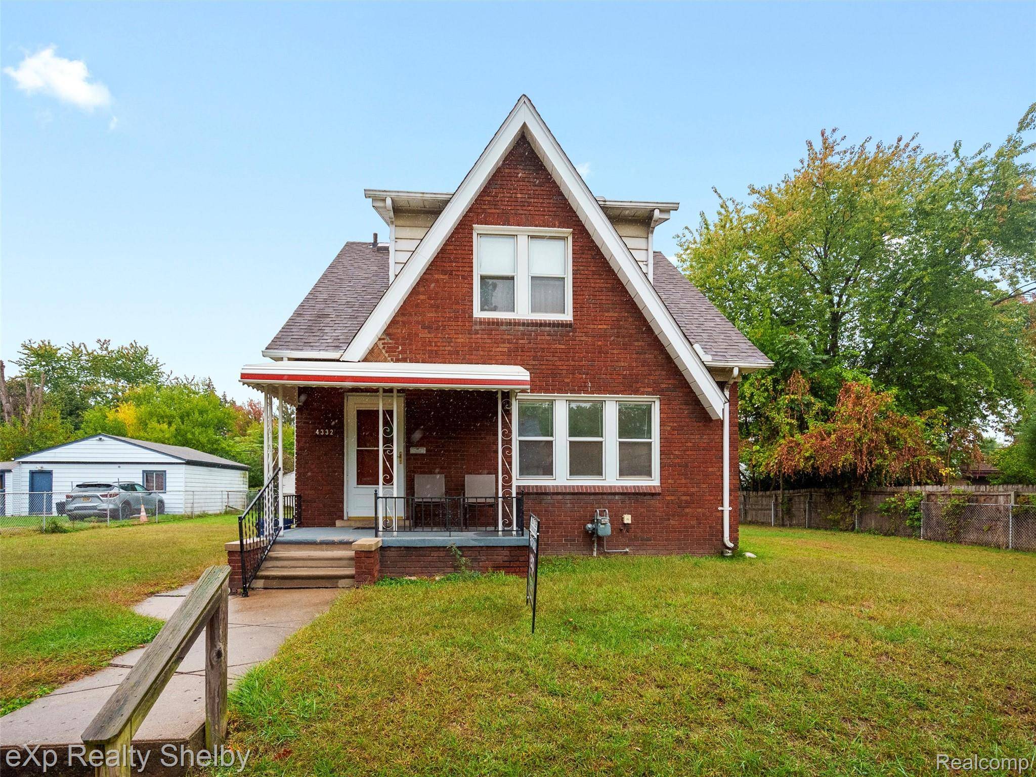 Ecorse, MI 48229,4332 5th ST