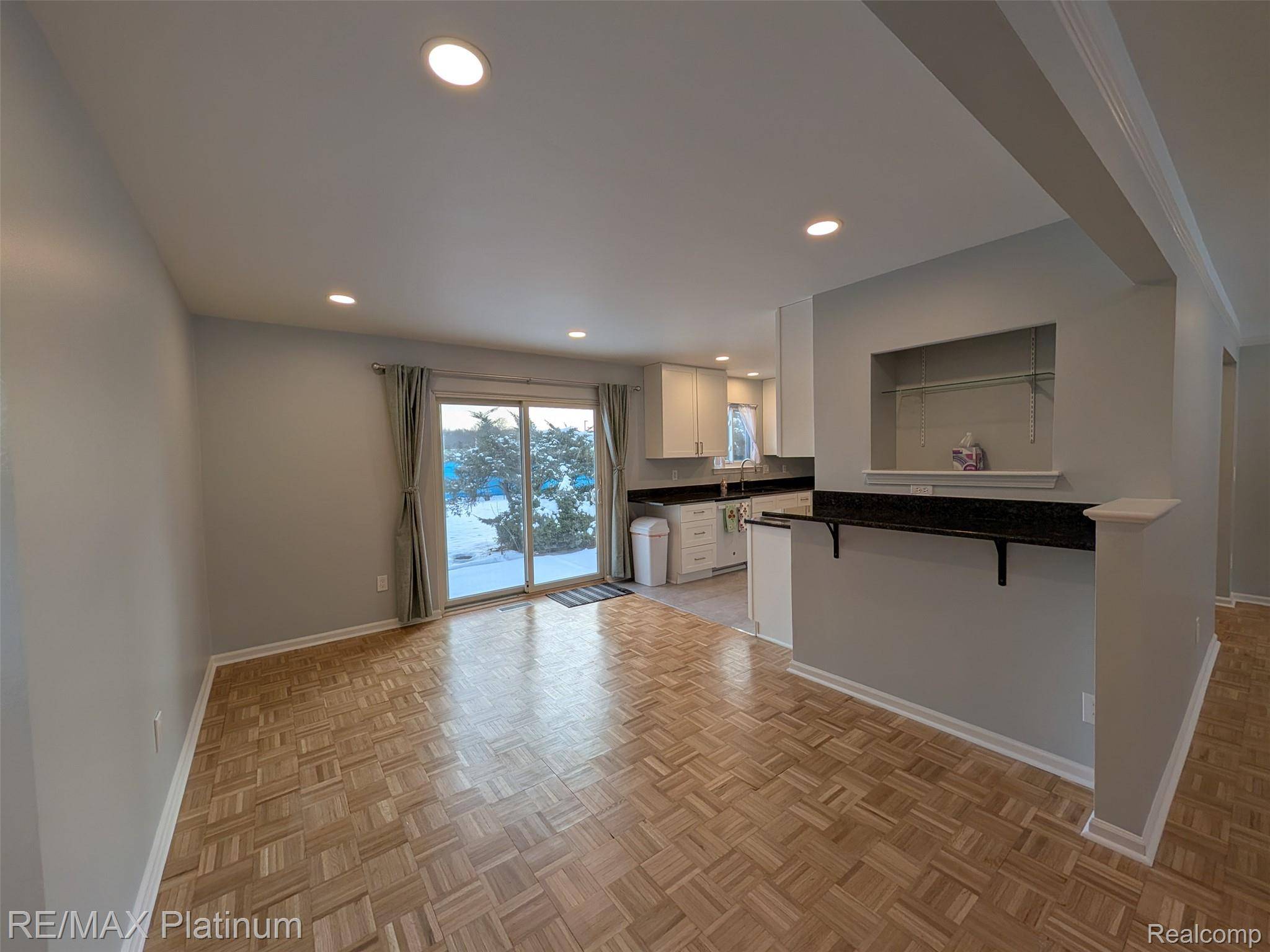 Ann Arbor, MI 48108,3495 Charing Cross RD