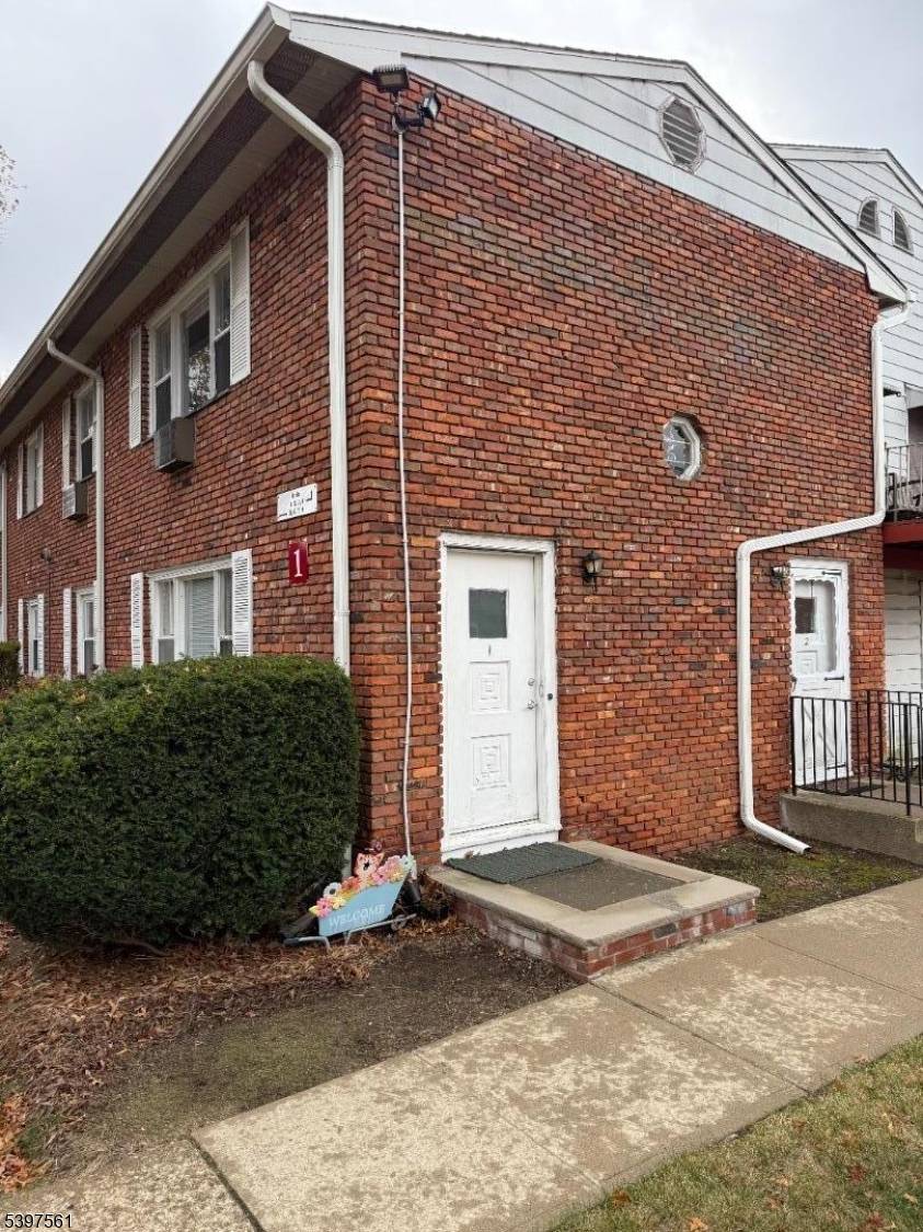 Jefferson Twp., NJ 07849,680 St Rt15