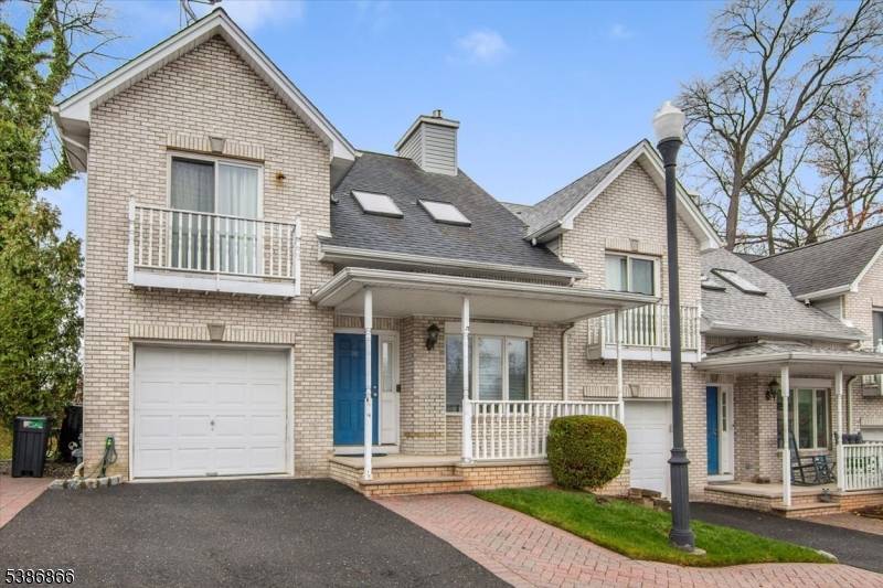 Saddle Brook Twp., NJ 07663,471 N Midland Ave #10