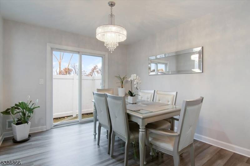 Saddle Brook Twp., NJ 07663,471 N Midland Ave #10