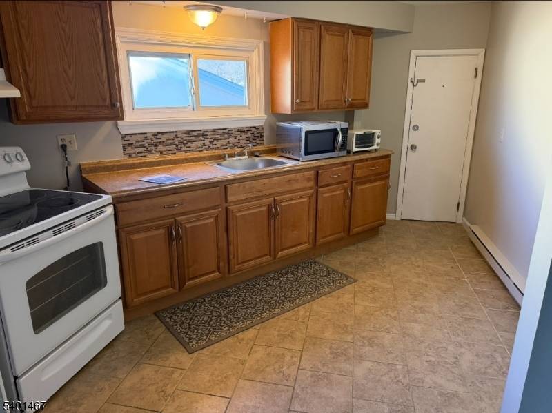 Stanhope Boro, NJ 07874,57 Main St #3