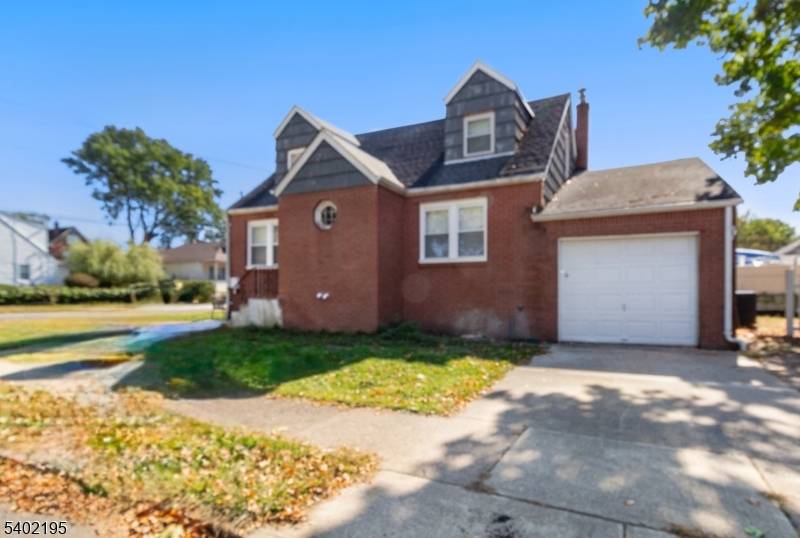 Elmwood Park Boro, NJ 07407,74 Bellevue Ave