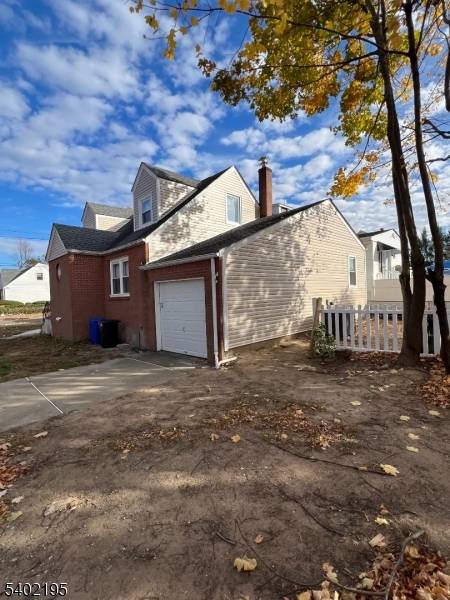 Elmwood Park Boro, NJ 07407,74 Bellevue Ave