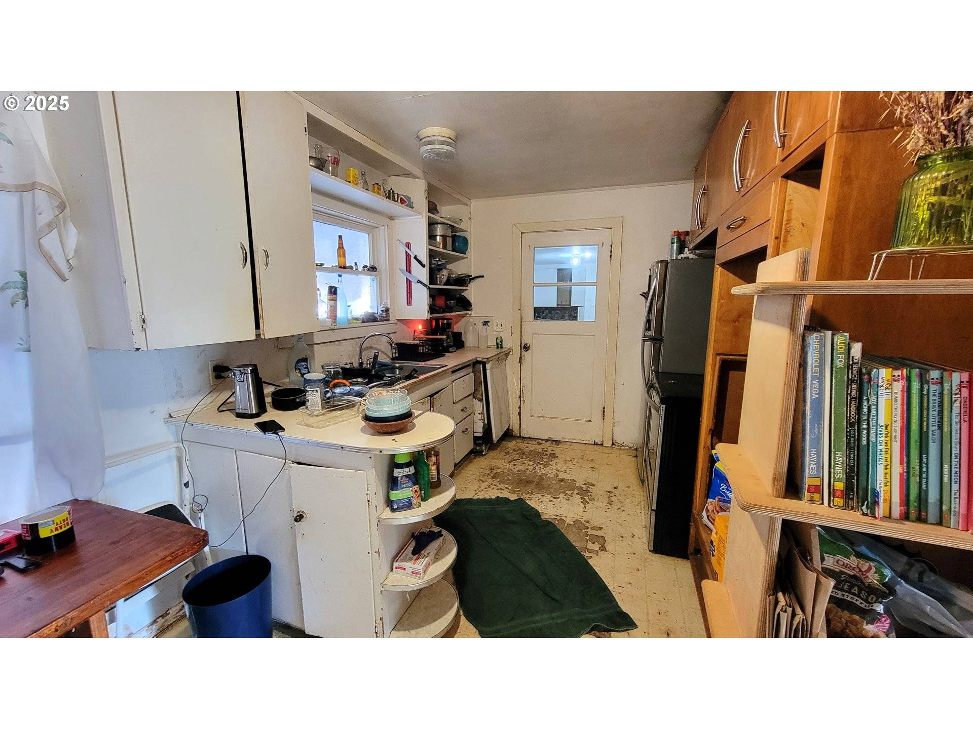 Cottage Grove, OR 97424,1140 E CHAMBERLAIN AVE