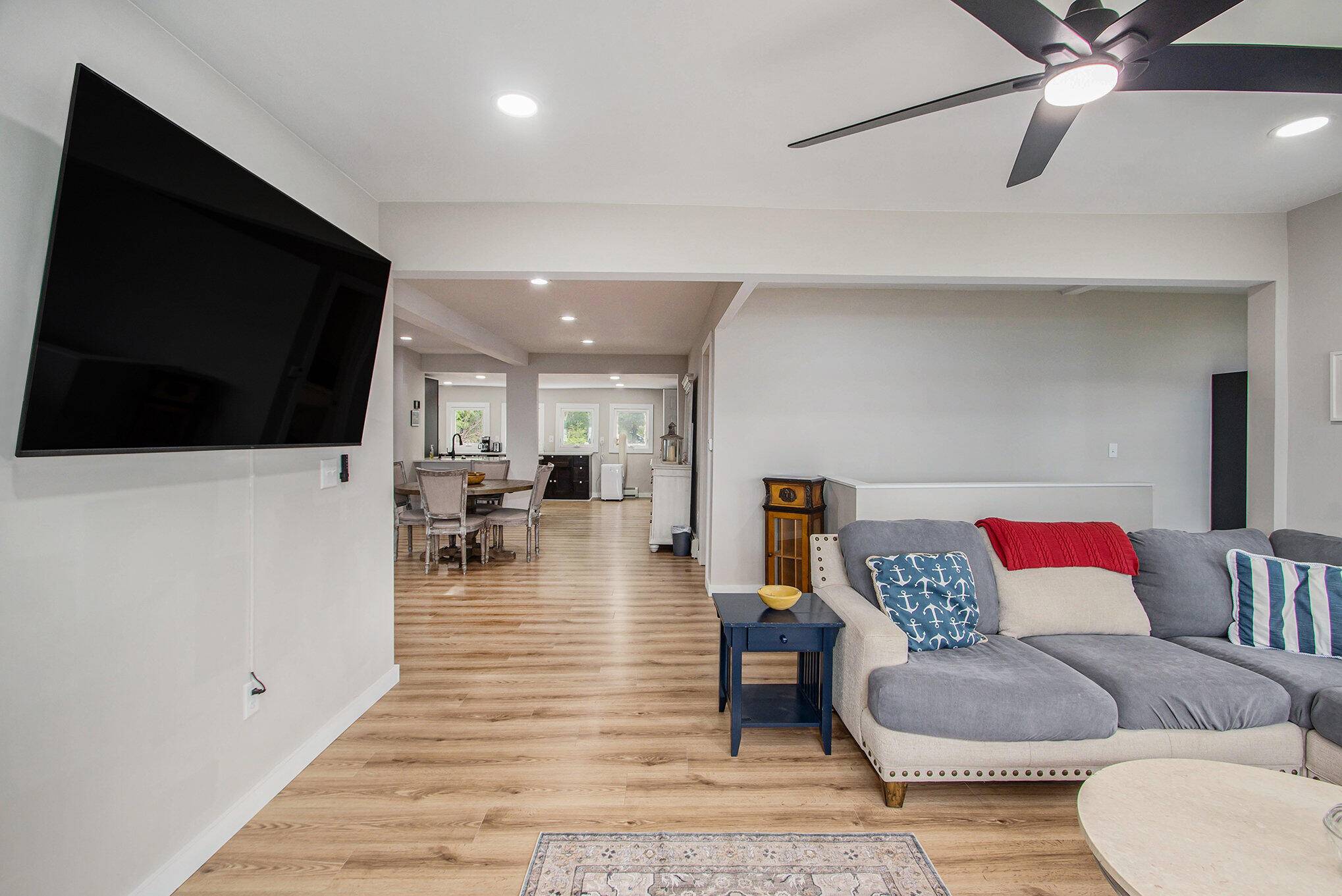 Onekama, MI 49675,4642 Main ST