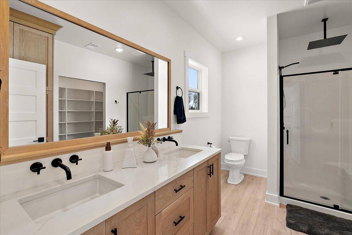 Alto, MI 49302,10030 Baker AVE SE