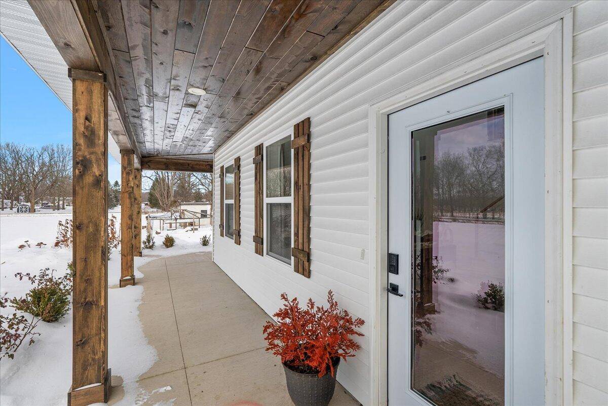 Alto, MI 49302,10030 Baker AVE SE