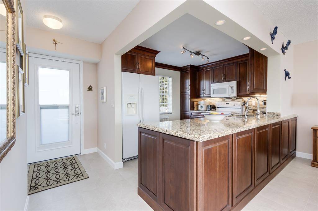 Dania Beach, FL 33004,414 SE 10th St #302