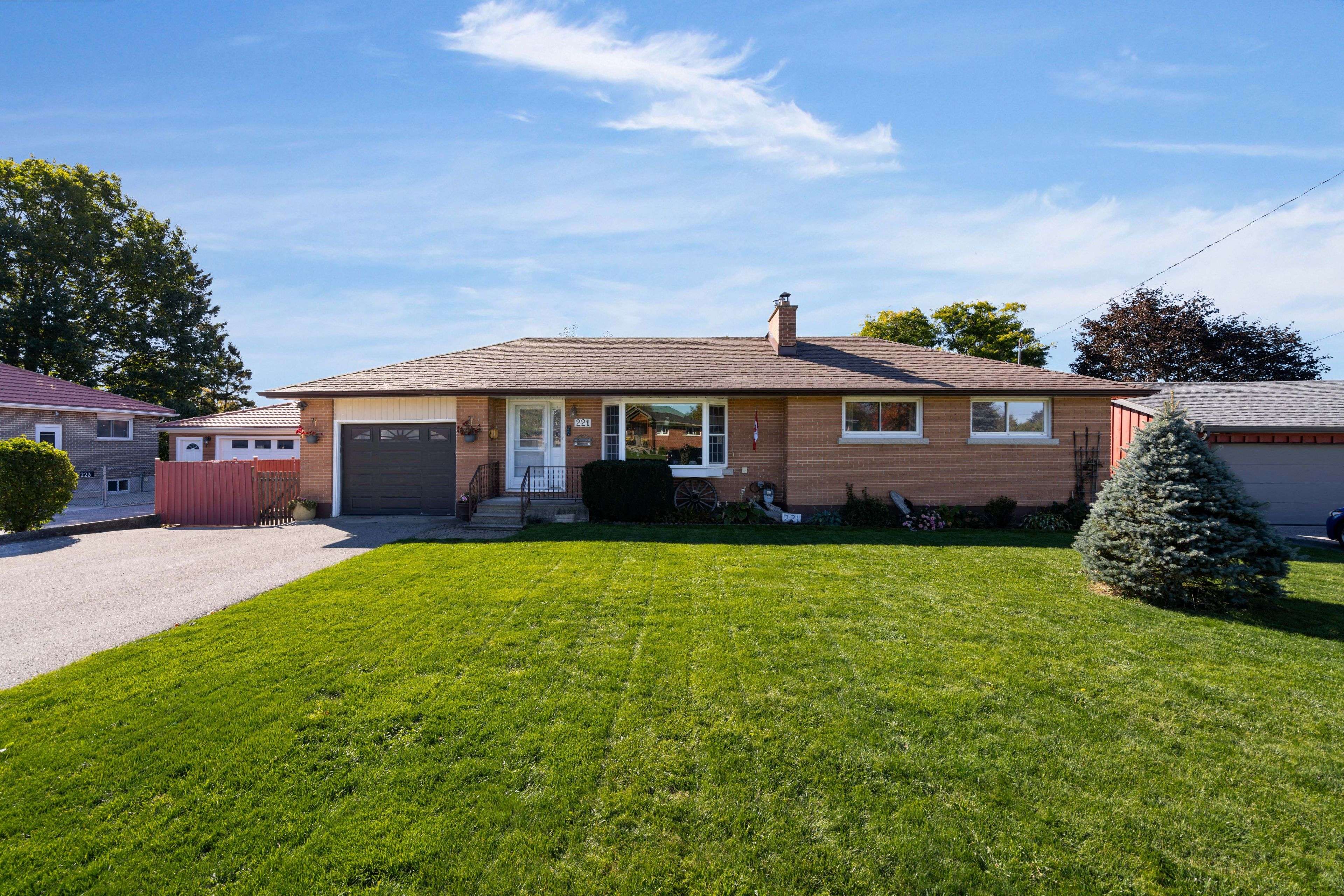 Barrie, ON L4N 3Z2,221 Warnica RD