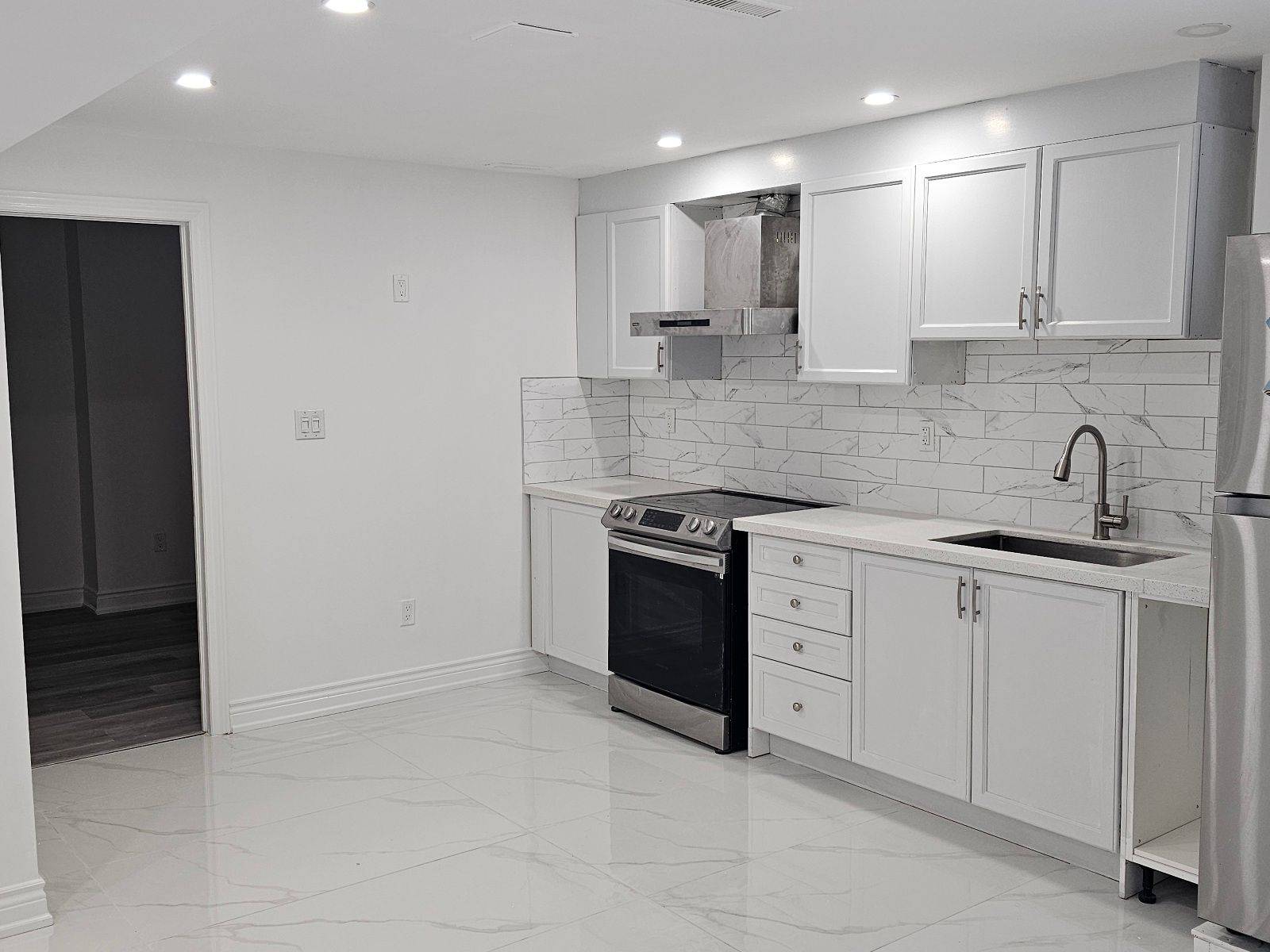 Caledon, ON L7C 4A1,36 Newhouse BLVD #Bsmt