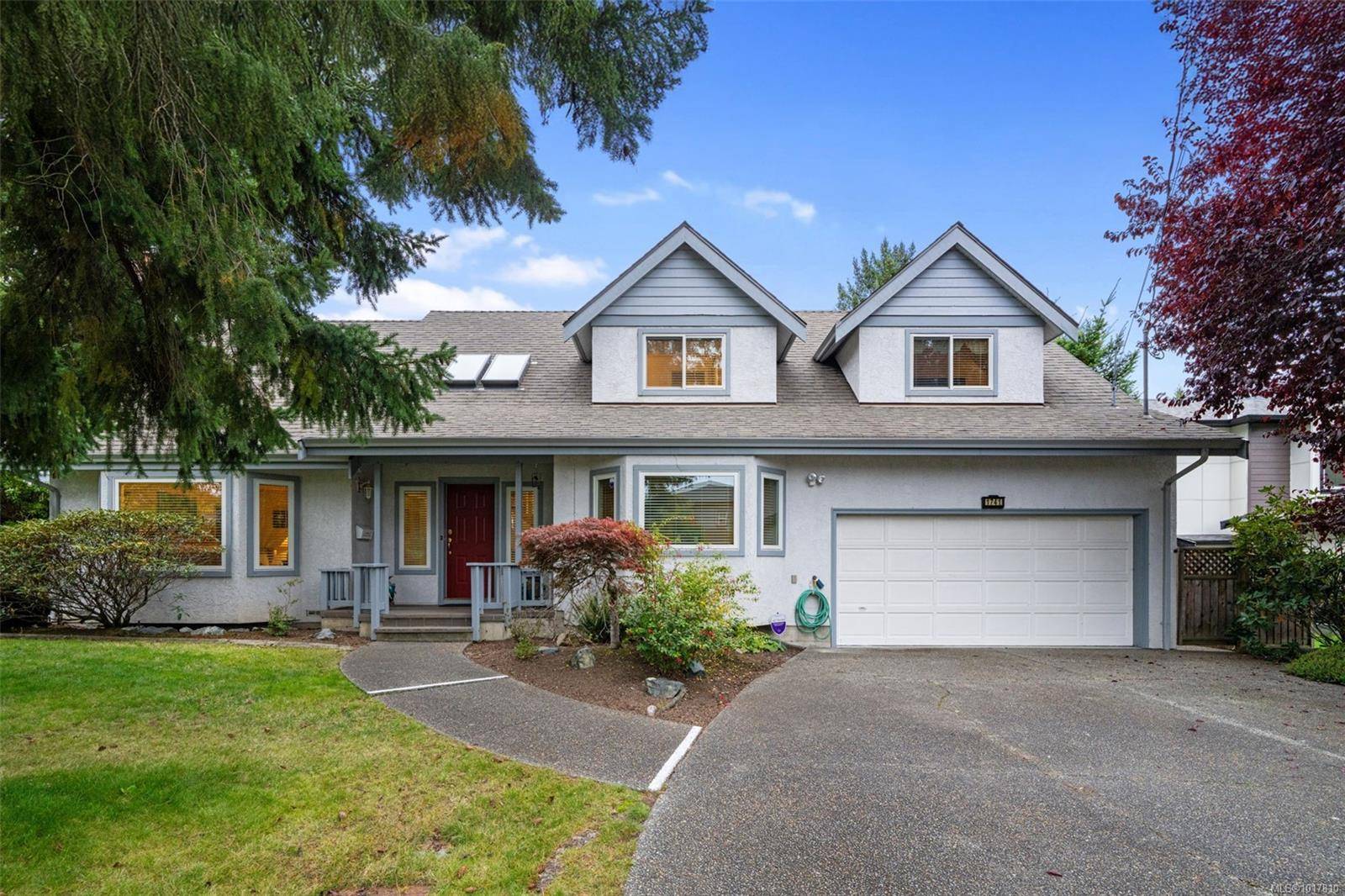 Saanich, BC V8N 2W4,1741 Barrie Rd