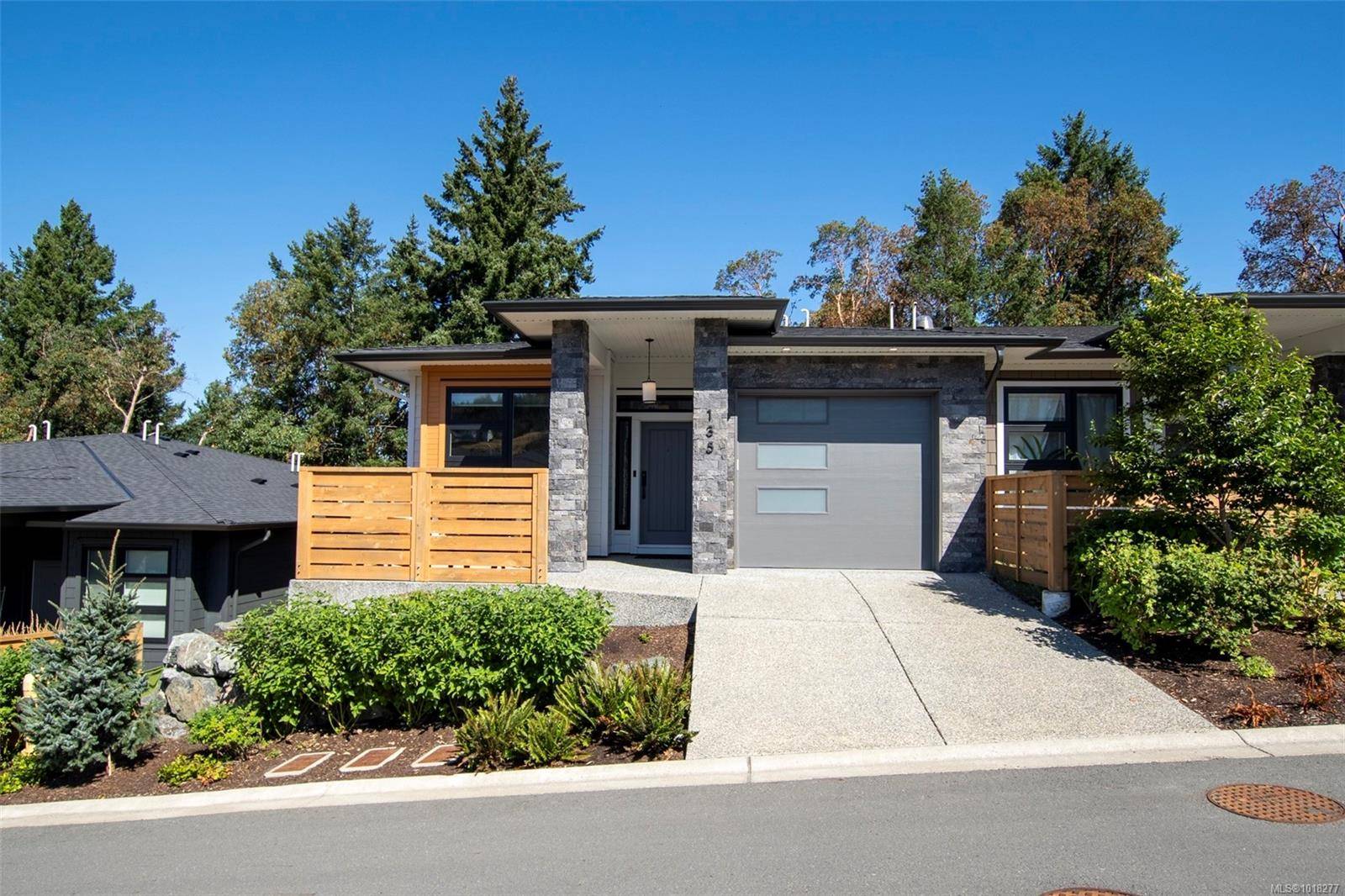 Duncan, BC V9L 0H7,1234 Viewtop Rd #135