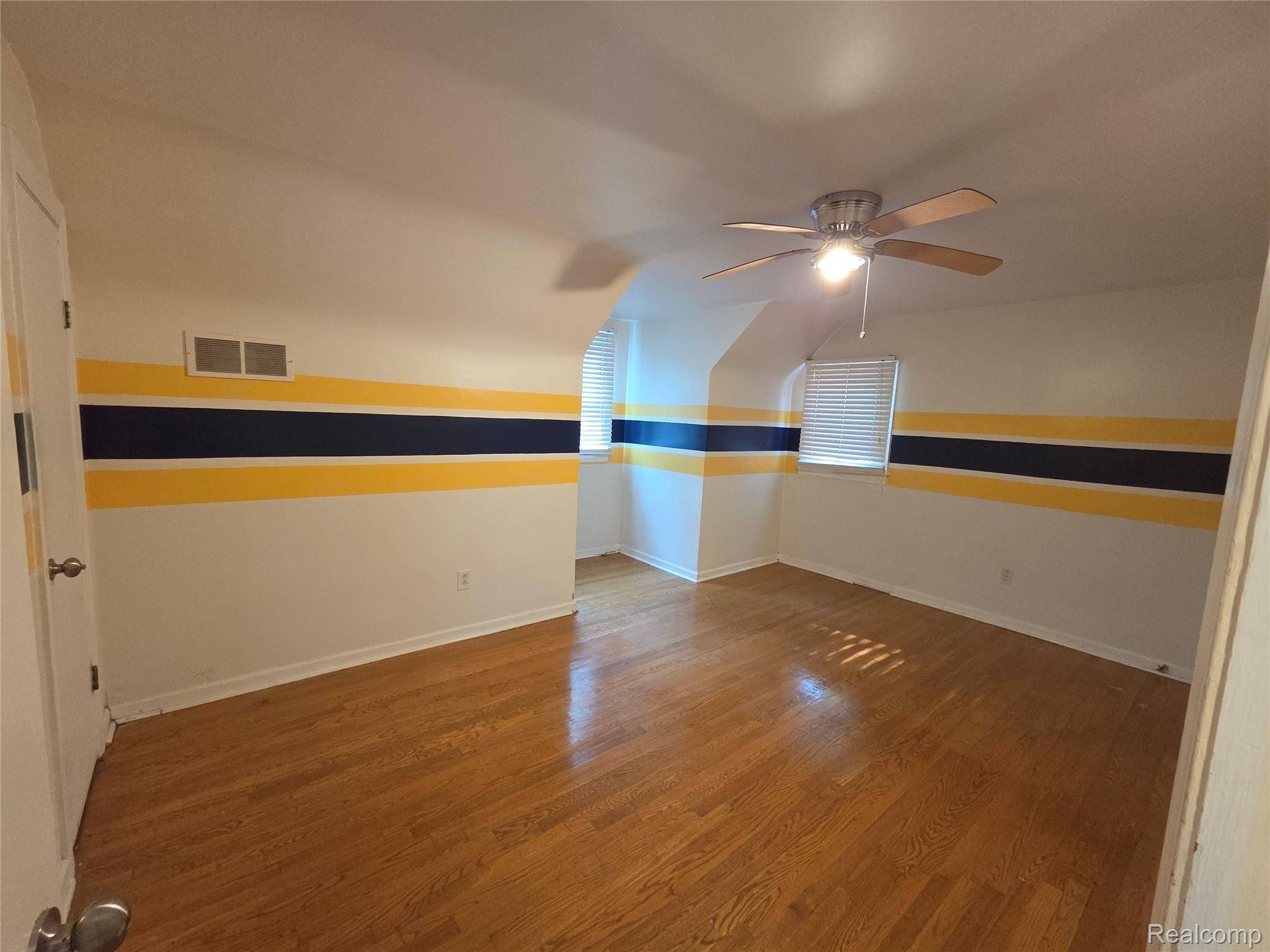 Flint, MI 48507,3115 Circle DR