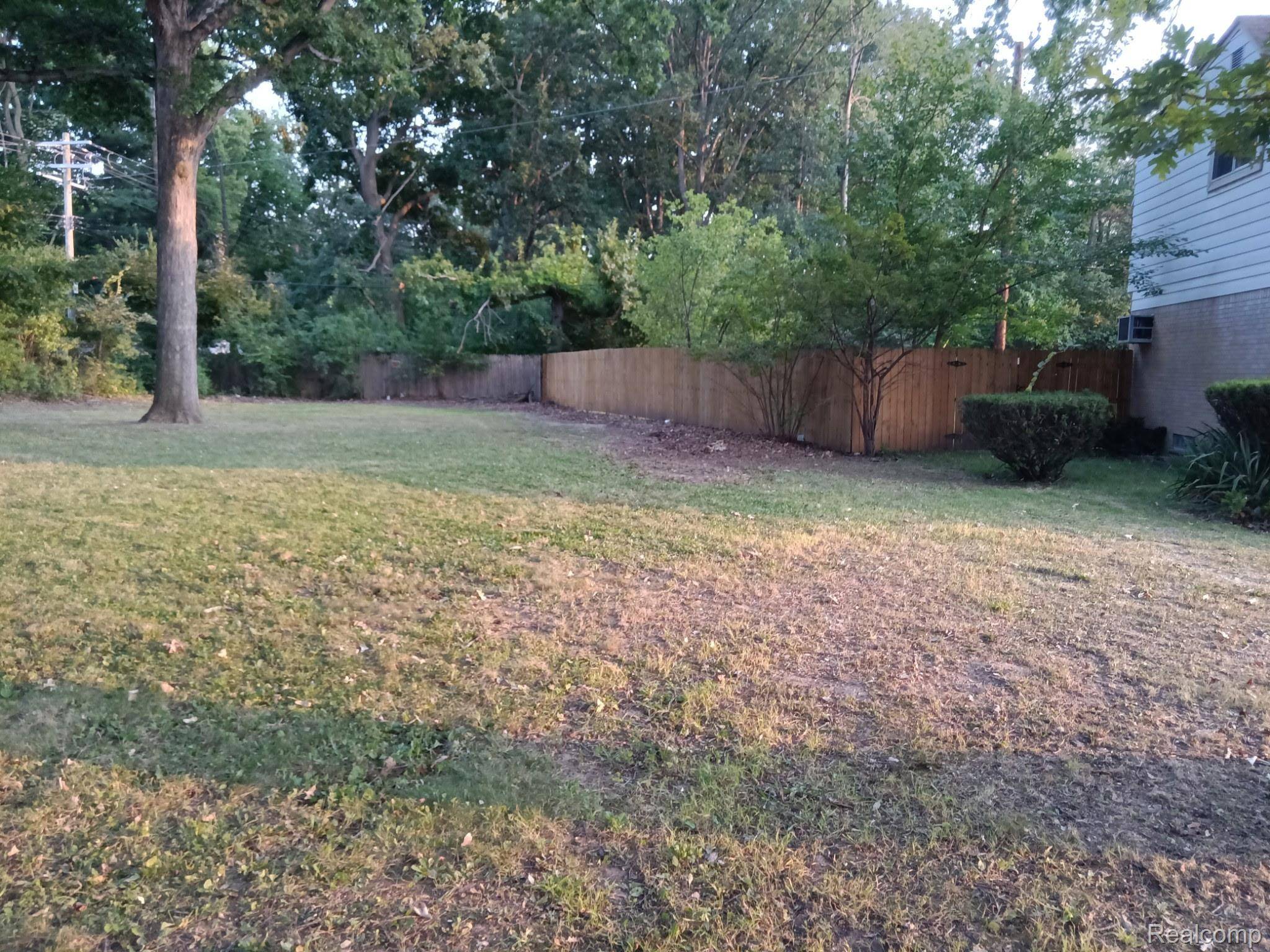 Oak Park, MI 48237,20800 Parklawn AVE