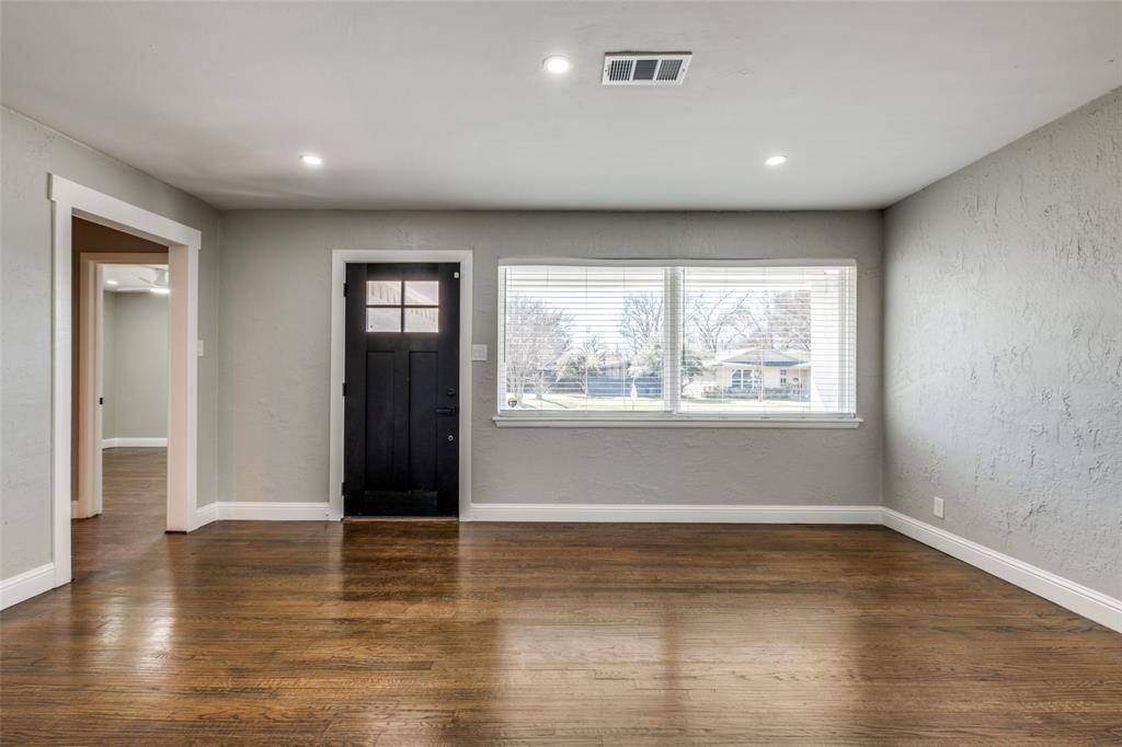 Dallas, TX 75228,2637 Materhorn