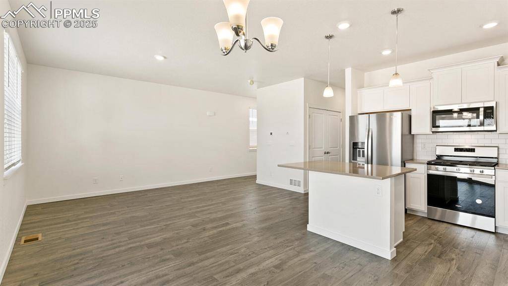 Colorado Springs, CO 80925,6121 Alpine Ridge DR