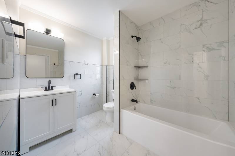 Summit City, NJ 07901,71 Broad St