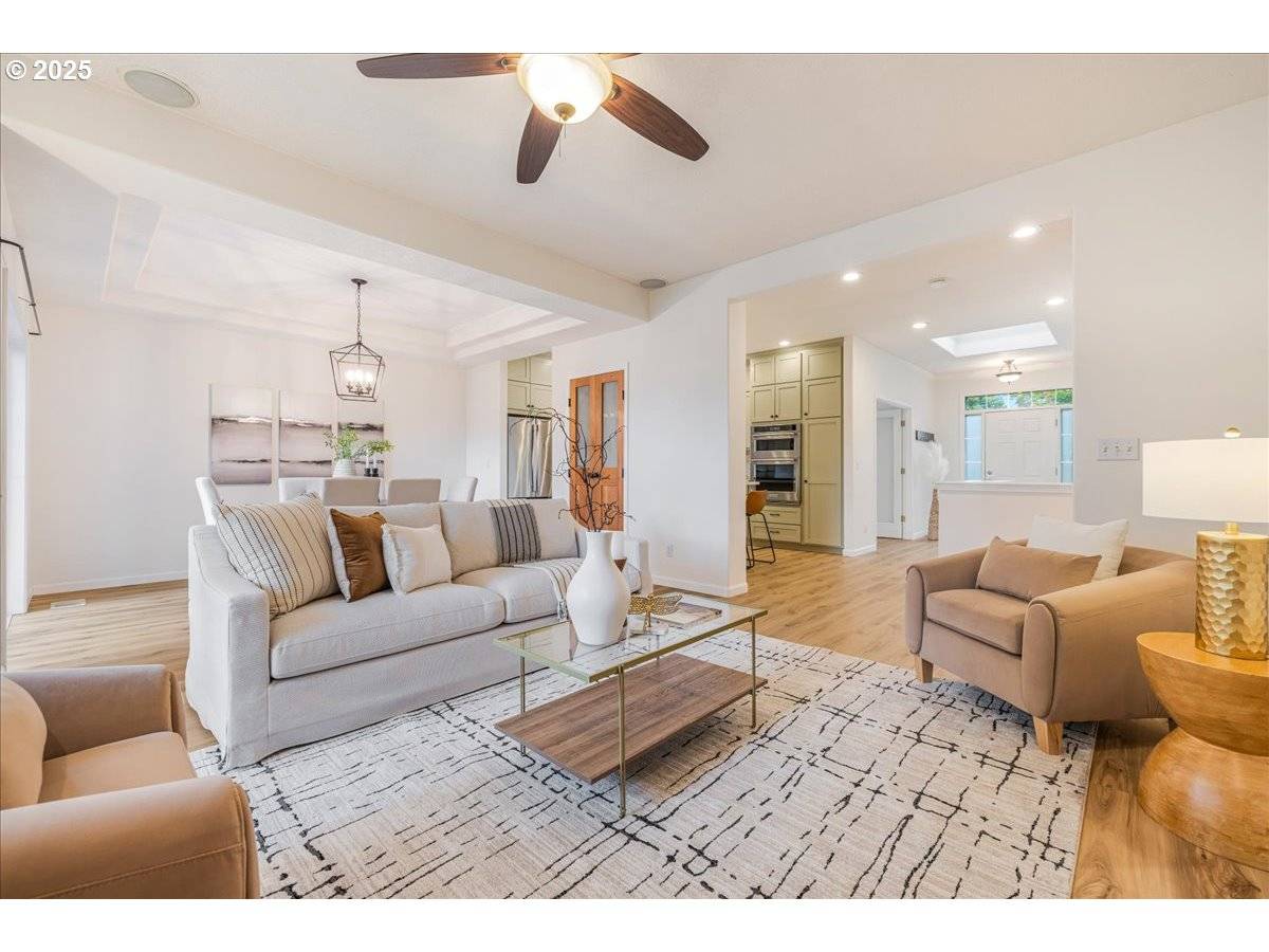 Portland, OR 97224,9174 SW WAVERLY DR