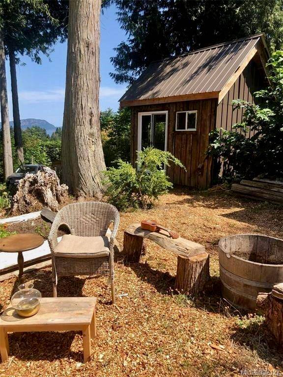 Salt Spring, BC V8K 1P3,174 Victoria St