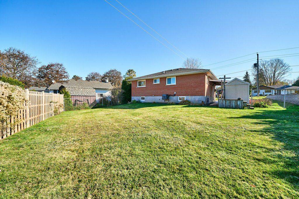 Scugog, ON L9L 1G1,60 Allan ST