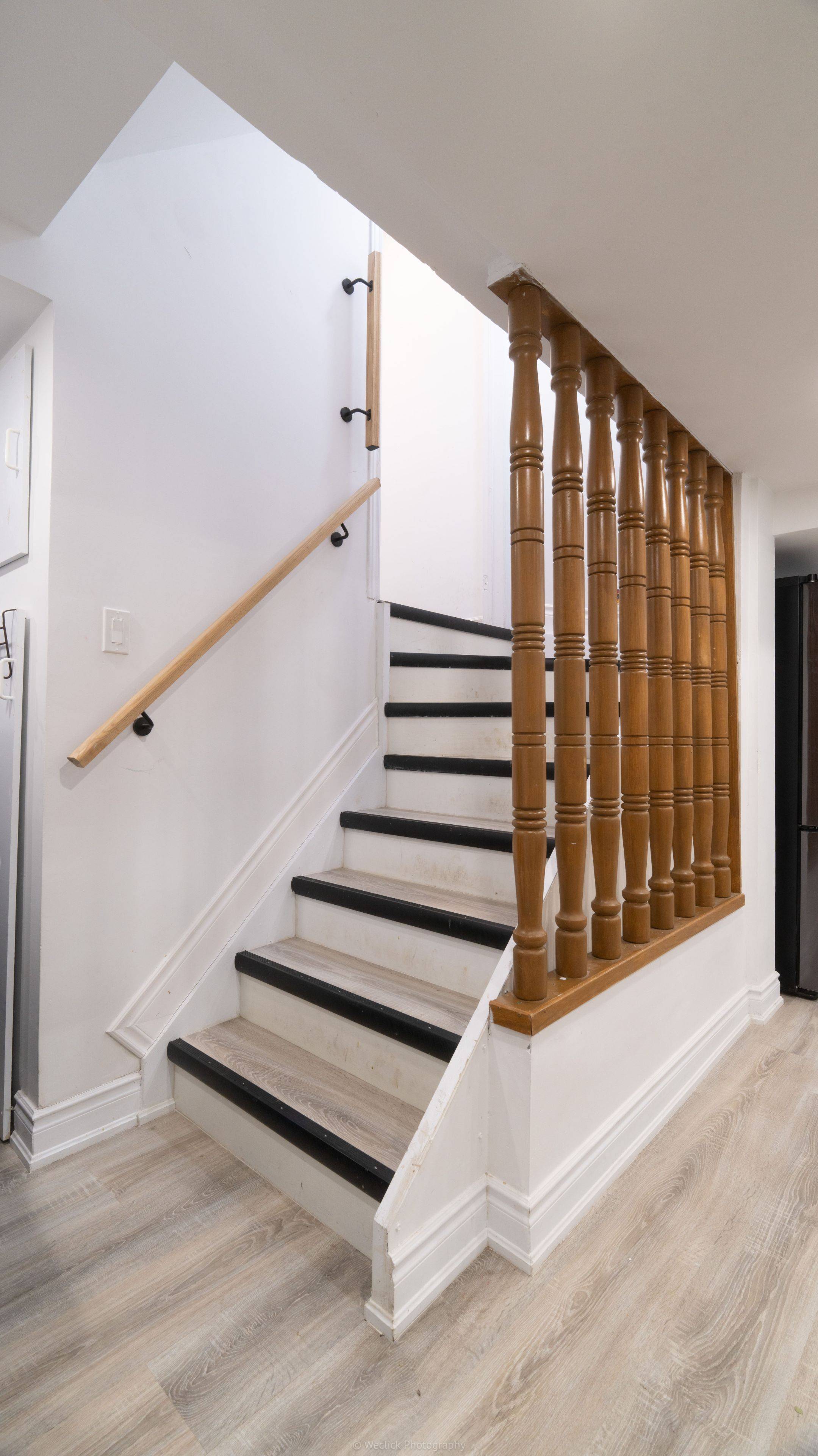 Whitby, ON L1R 2S1,72 Sandford CRES #Bsmt