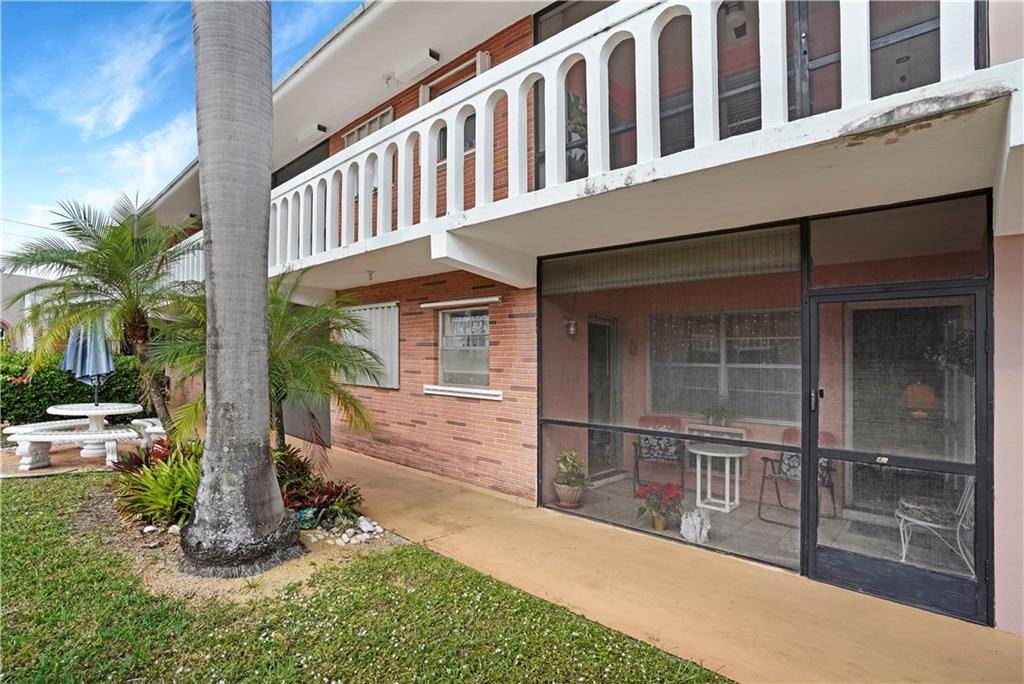 Hallandale Beach, FL 33009,160 NE 8th Ave #4A