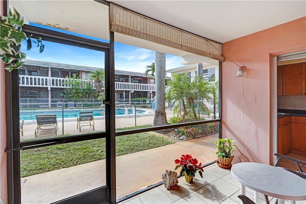 Hallandale Beach, FL 33009,160 NE 8th Ave #4A