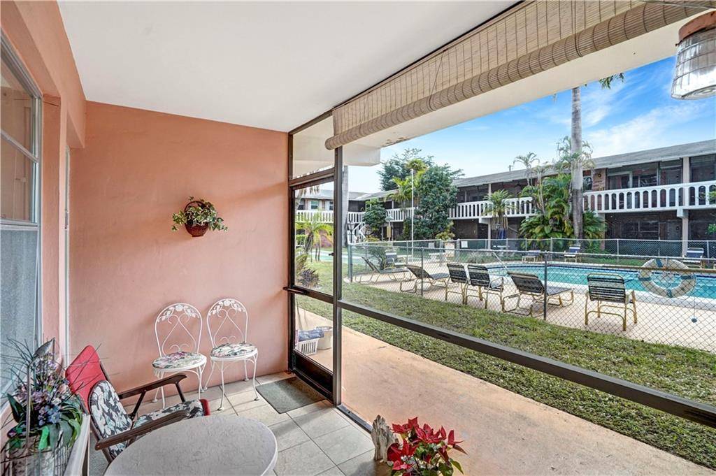 Hallandale Beach, FL 33009,160 NE 8th Ave #4A