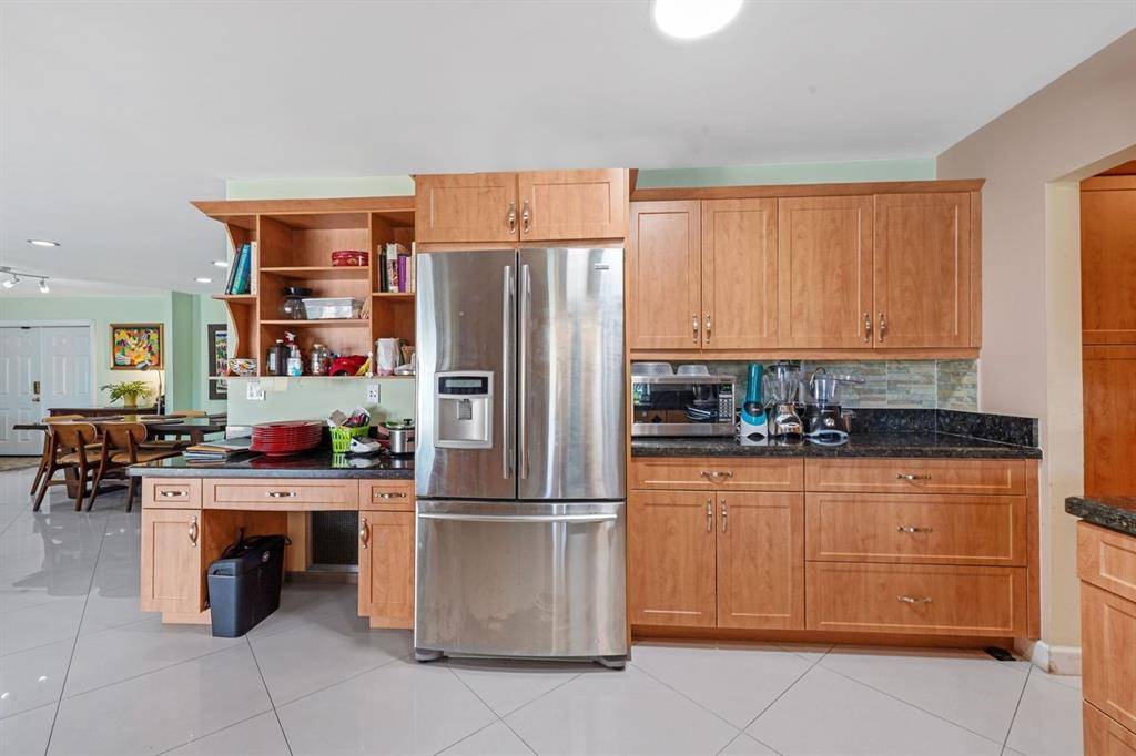 Tamarac, FL 33319,6207 Royal Poinciana Ln