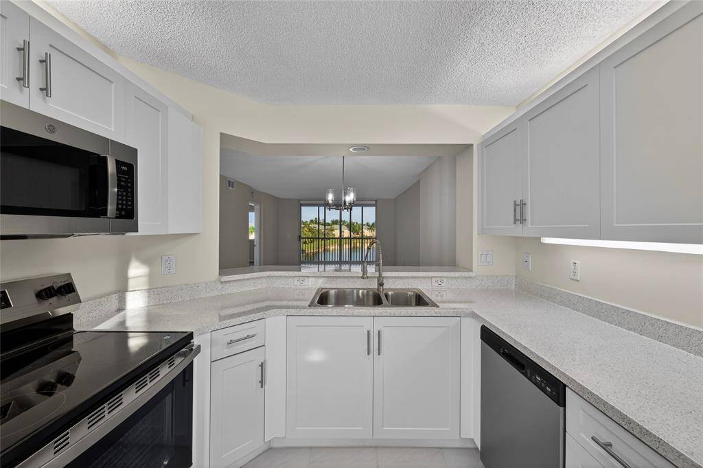 Tamarac, FL 33321,7882 Trent Dr #310