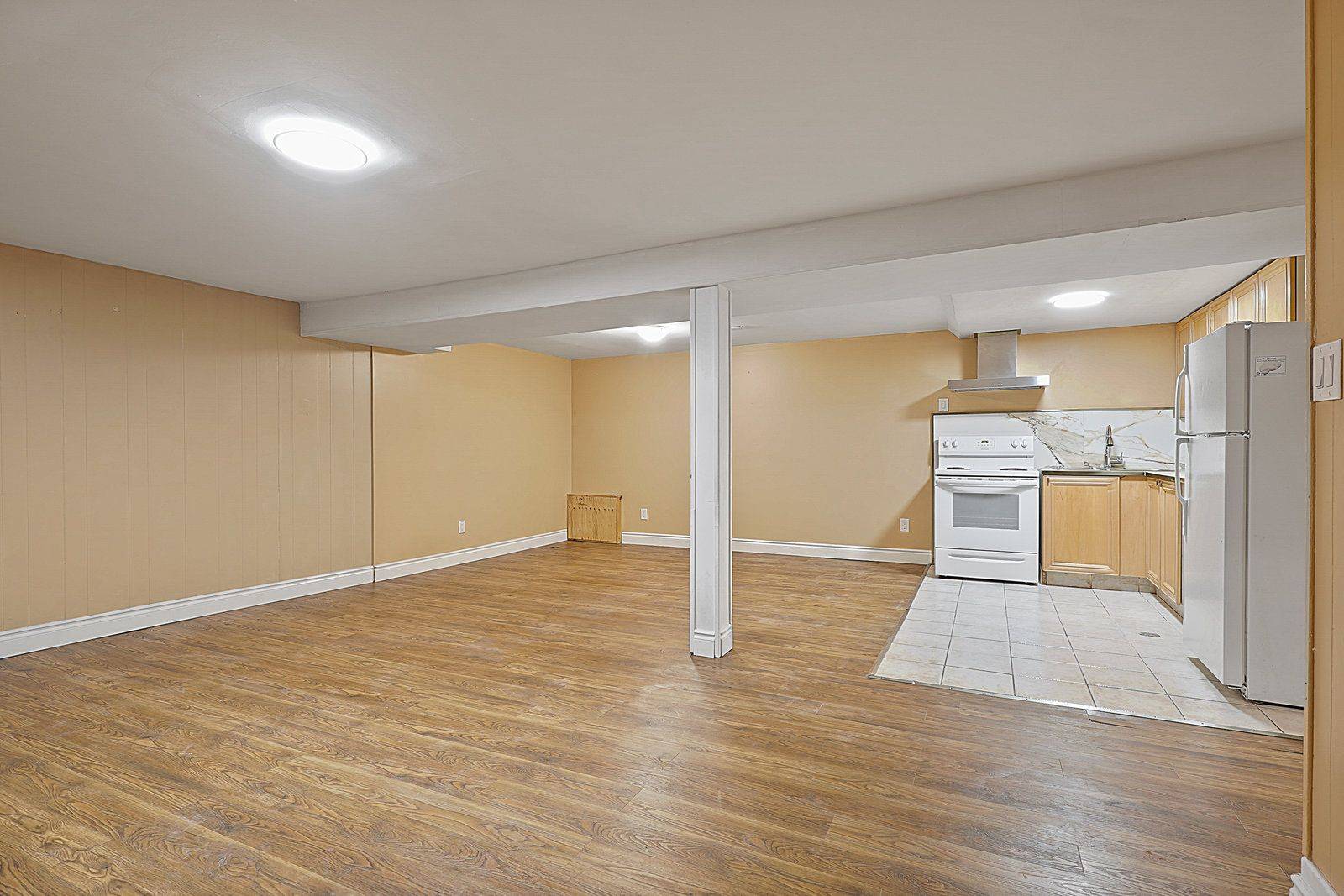 Brampton, ON L6T 2G2,89 Forsythia RD #Lower