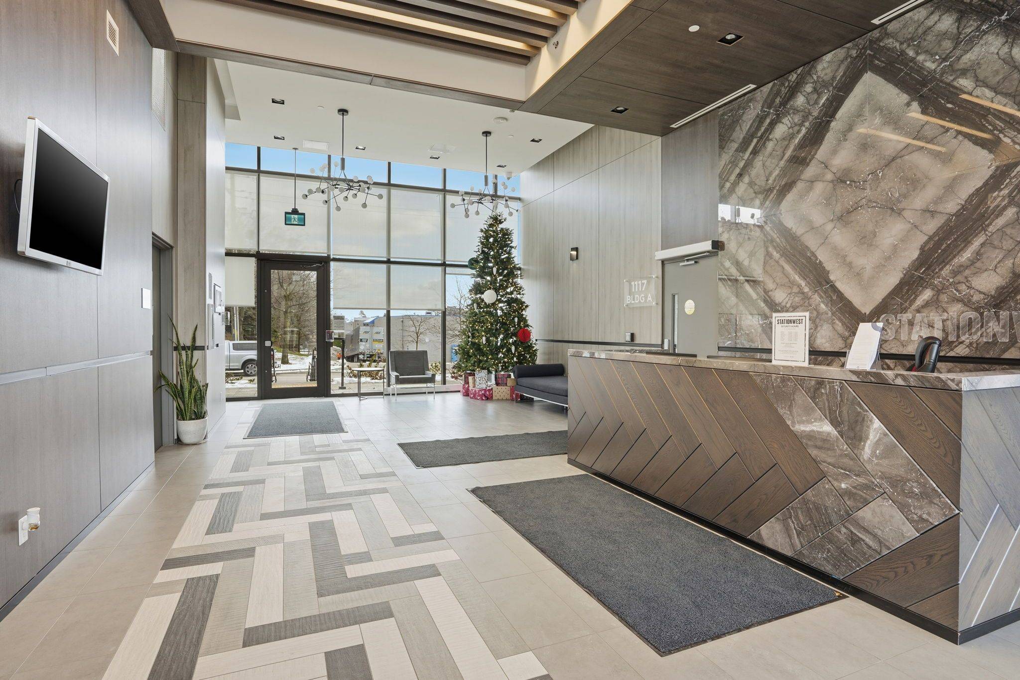 Burlington, ON L7T 0C6,1117 Cooke BLVD #A508