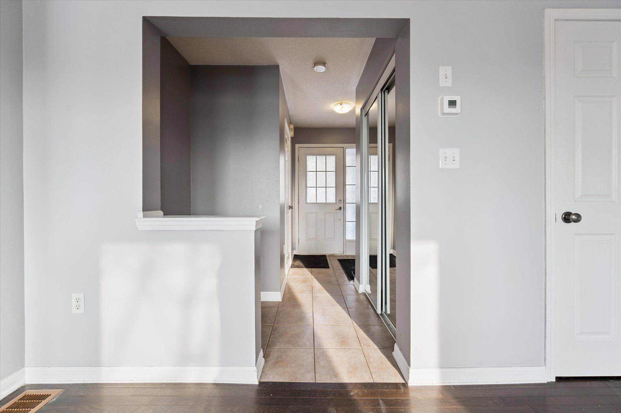 Cambridge, ON N1T 2G8,71 Garth Massey DR #4