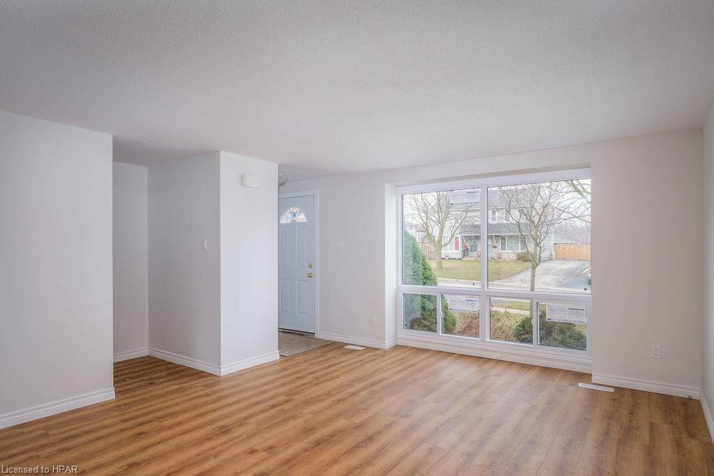 Stratford, ON N4Z 1B6,55 Crehan CRES