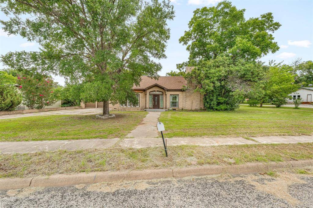 De Leon, TX 76444,941 S Texas Street