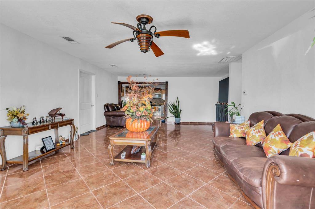 Fort Worth, TX 76106,1317 Norman Street