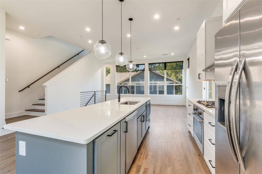 Dallas, TX 75204,4718 Bryan Street #407