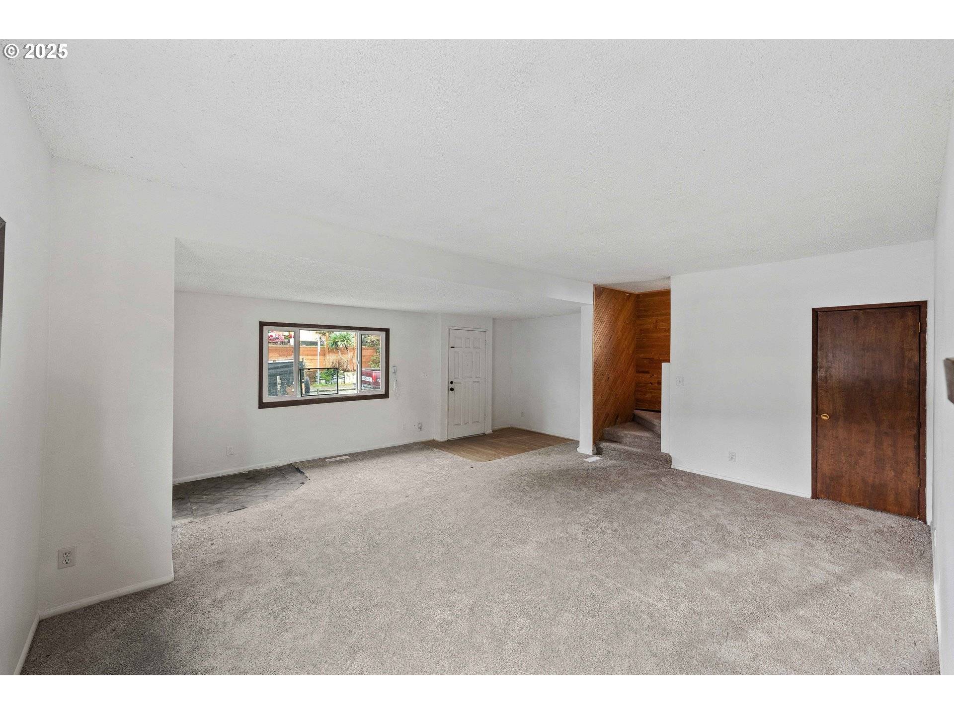 Coos Bay, OR 97420,1392 N 8TH ST