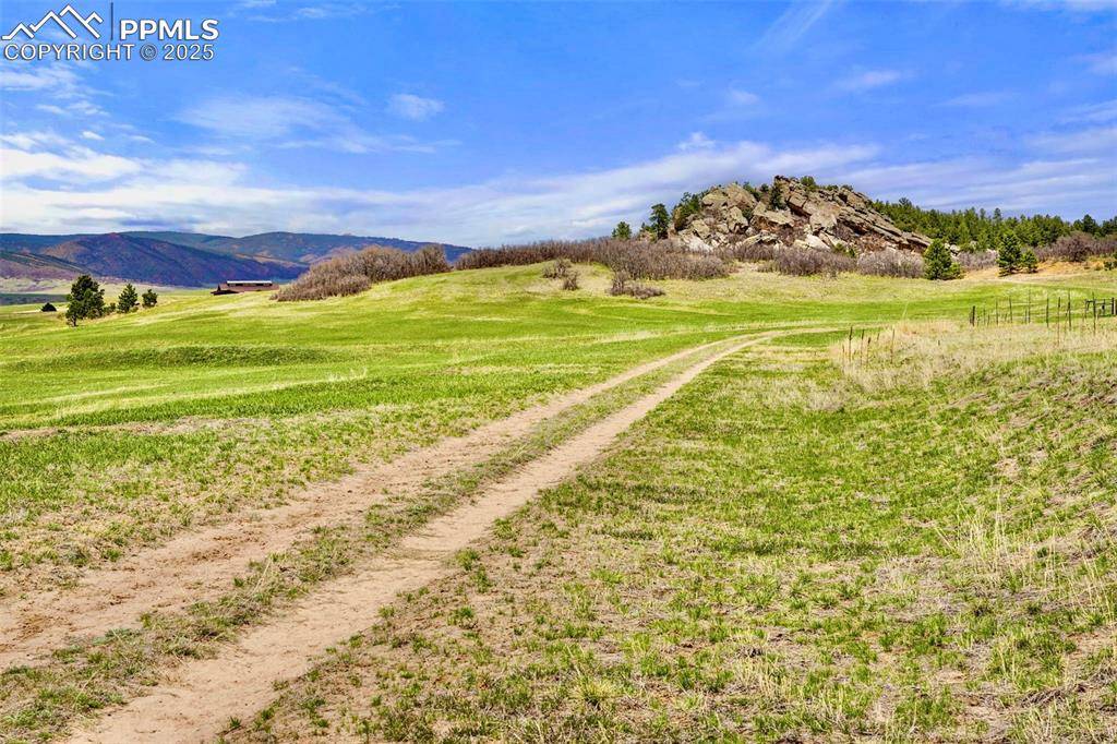 Larkspur, CO 80118,2 Perry Park RD