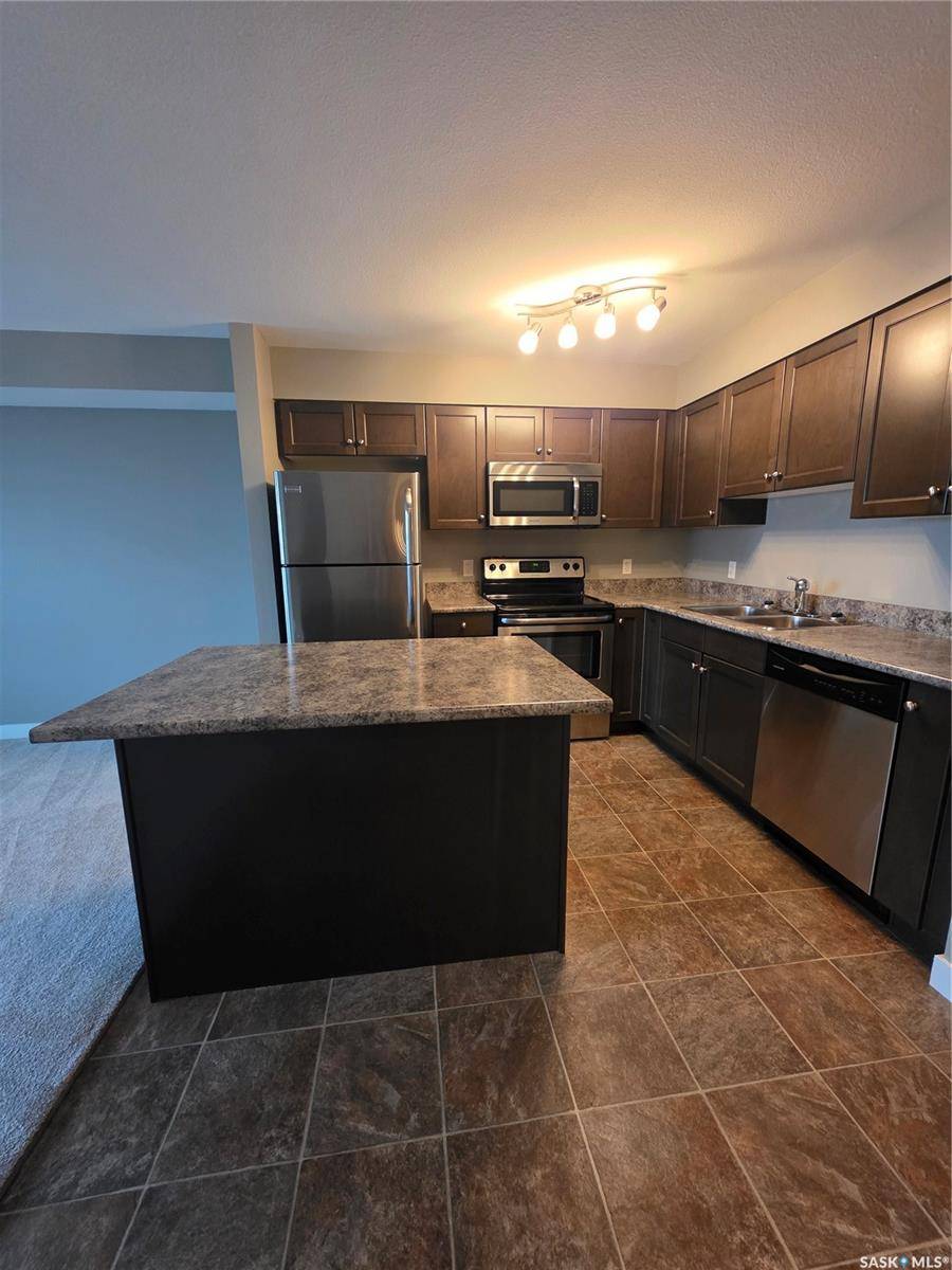 Estevan, SK S4A 2Y5,2141 Larter ROAD #103
