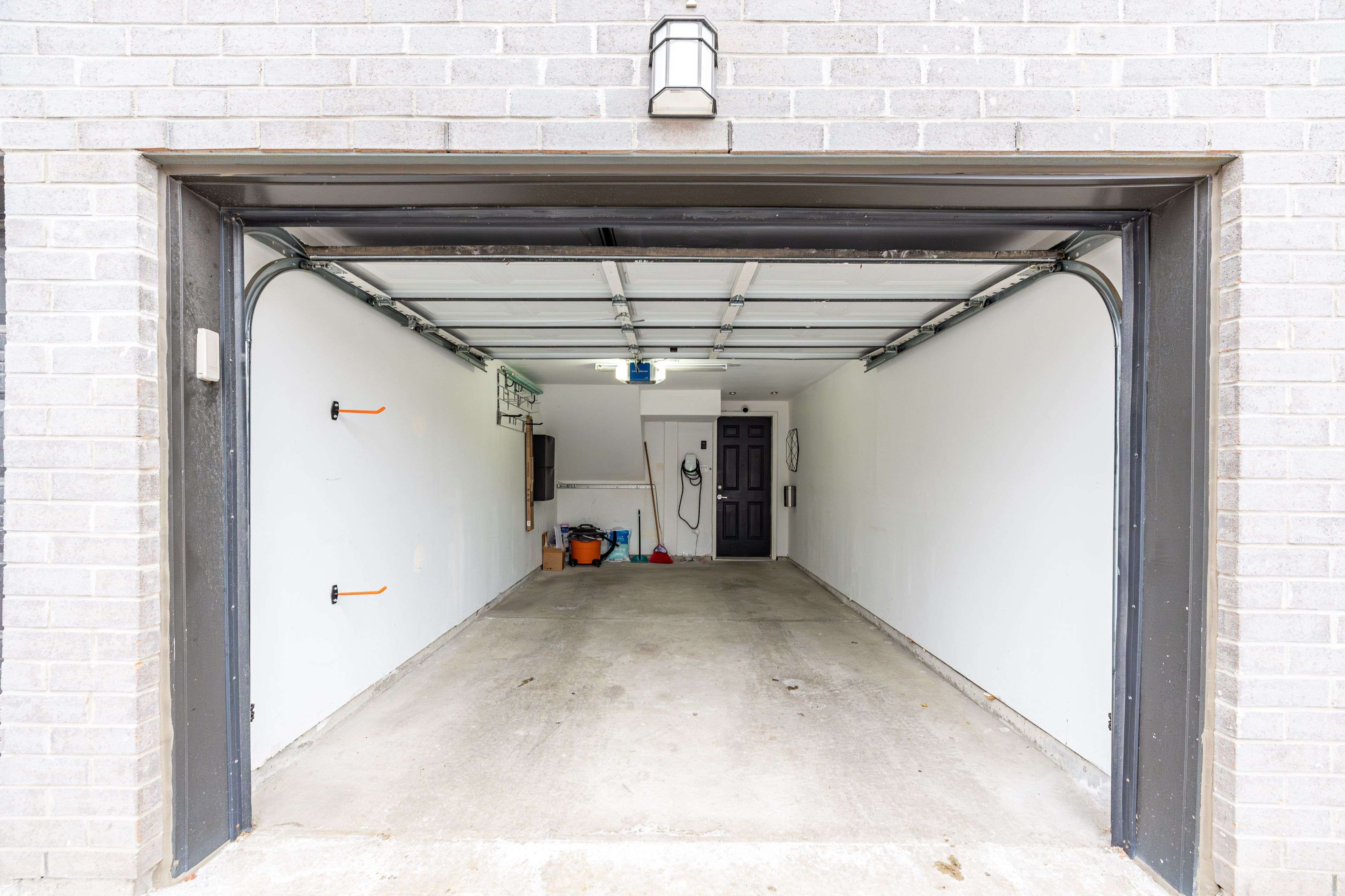 Toronto W03, ON M6M 0B5,21 Forbes AVE #1