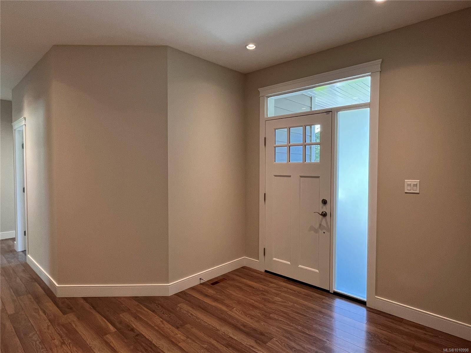 Cobble Hill, BC V8H 0A4,3584 Holland Ave